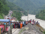 सत्रकिलोमा बस र माइक्रोबस ठोक्किए, चार जनाको मृत्यु