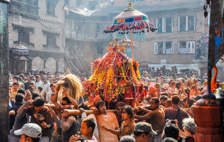 महामारीको मारमा जात्रा, बिस्केटमा पूजा मात्र गरिने