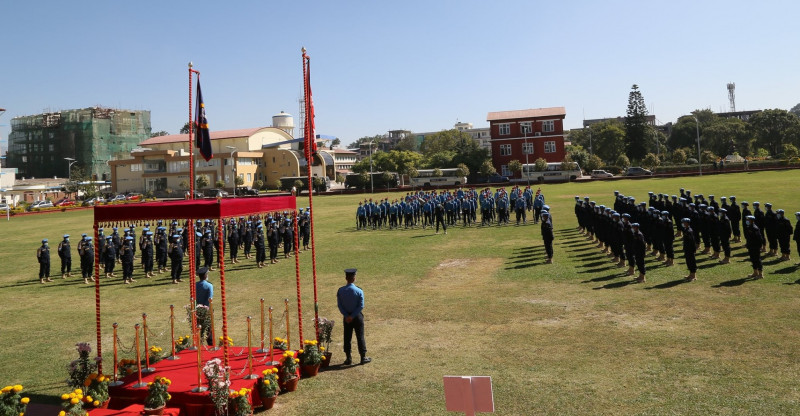 १८० जना प्रहरीको टोली सुडान जाँदै, आईजीपीले गरे बिदाइ