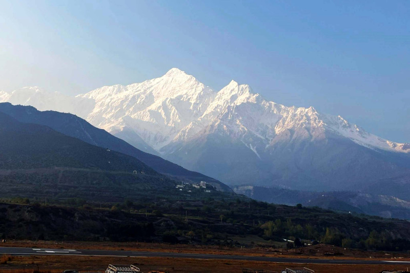 तराईबाट हिमाल उक्लिंदा